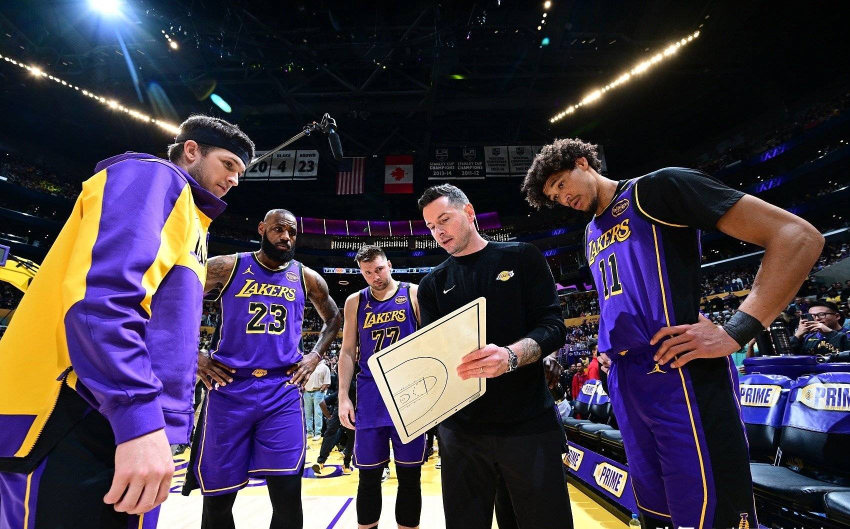 开云体育登录-关于鹈鹕翻盘湖人，福克斯统治全场的信息