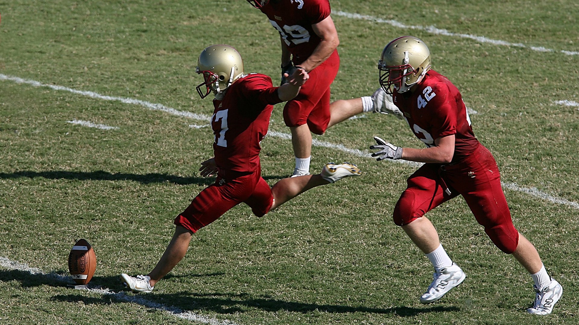 开云体育中国-跨洋之战，小贾伦嗜血封喉，猛龙撕裂华南虎牢笼